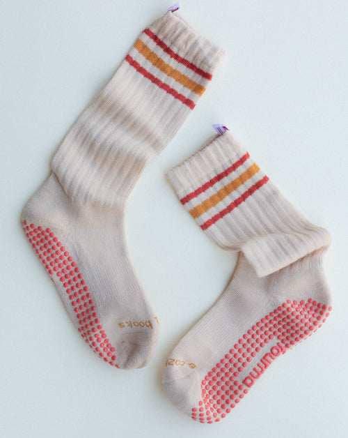 Goods books & cozy socks x sip & read