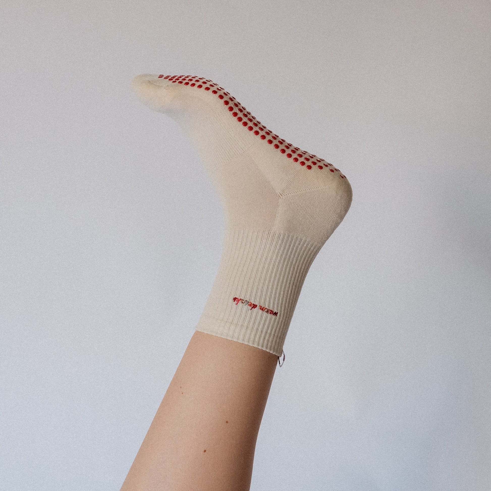 Warm drinks & fall leaves